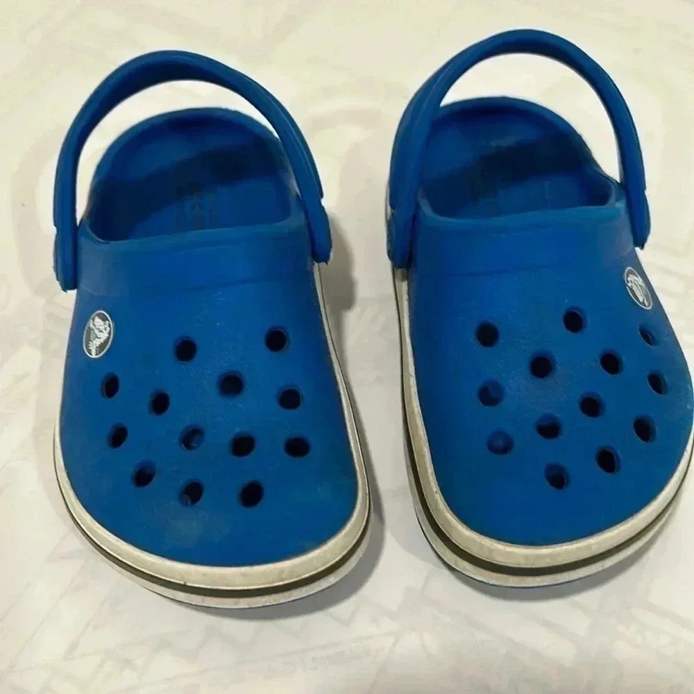 Crocs